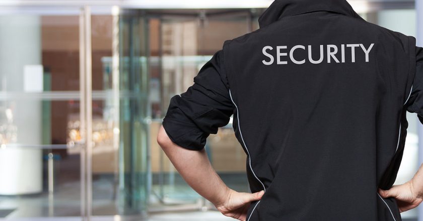 The Importance of Customer Service Skills in Corporate Security Guard Roles